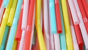 plastic straws