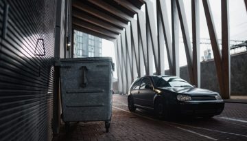 Garbage bin