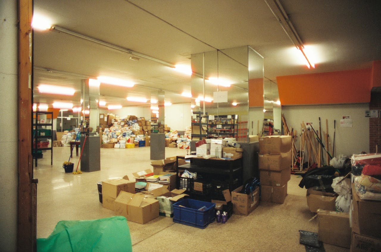 shopfront rubbish prepping